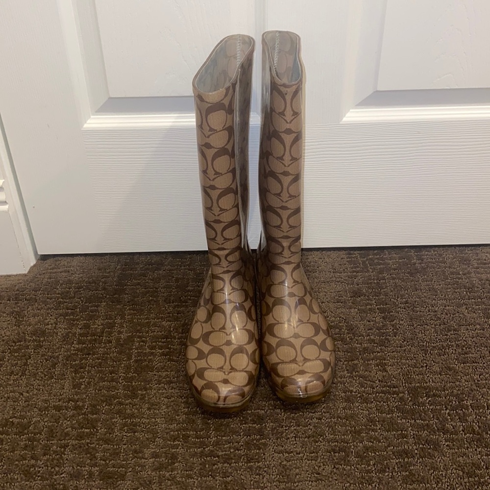 EUC coach rainboots